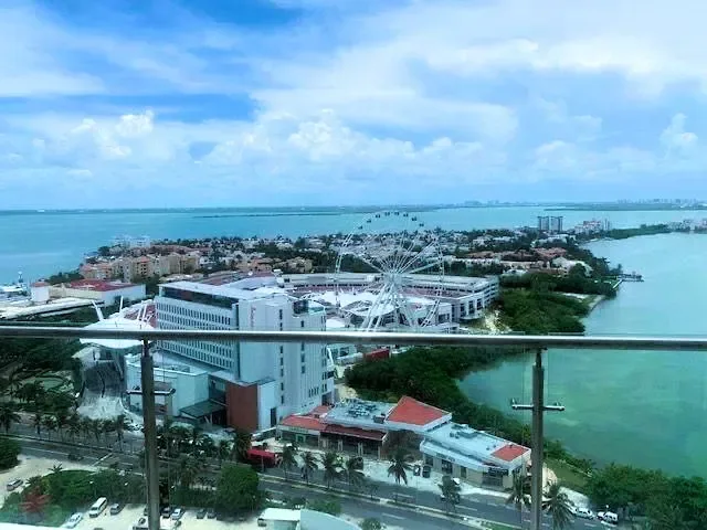 DEPARTAMENTO EN RESIDENCIAL EMERALD FRENTE AL MAR - 1