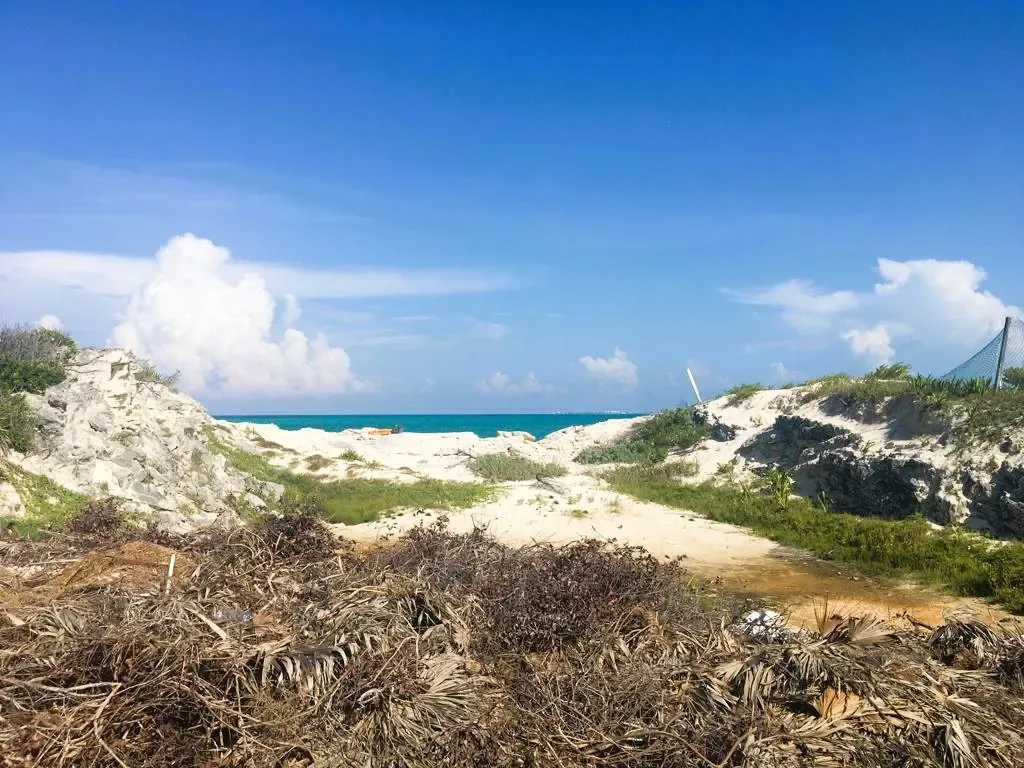Lote con playa en venta en Isla Blanca