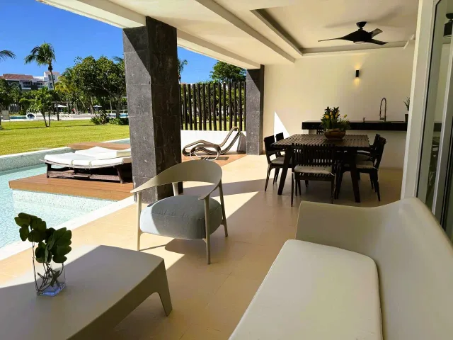 DEPARTAMENTO EN VENTA EN MAREAZUL, PLAYA DEL CARMEN