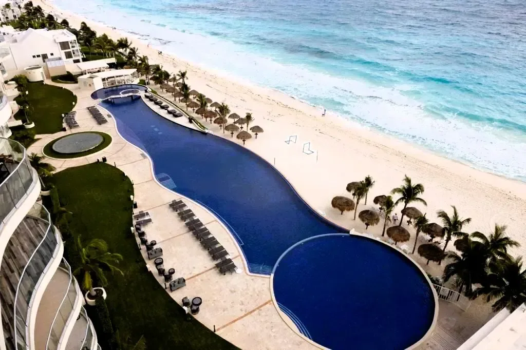 Condo for Sale in Cancún Hotel Zone - 1