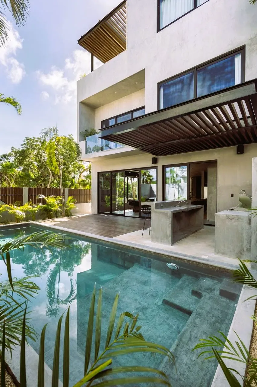 LUJOSA CASA EN VENTA EN ALDEA ZAMA TULUM - 1