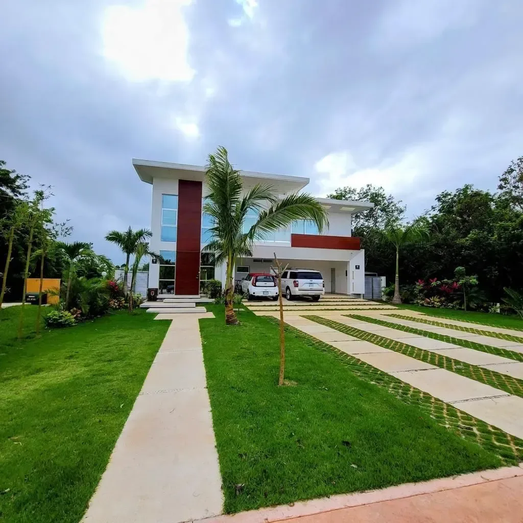 HOUSE FOR SALE IN LAGOS DEL SOL - 1